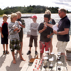 Prisutdelning - Gabbe och Camilo med sina pokaler.