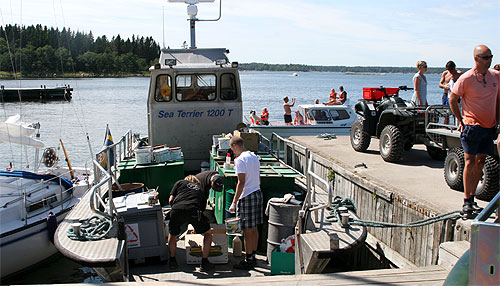 Miljöbåten besökte Norröra den  18 juli 2009